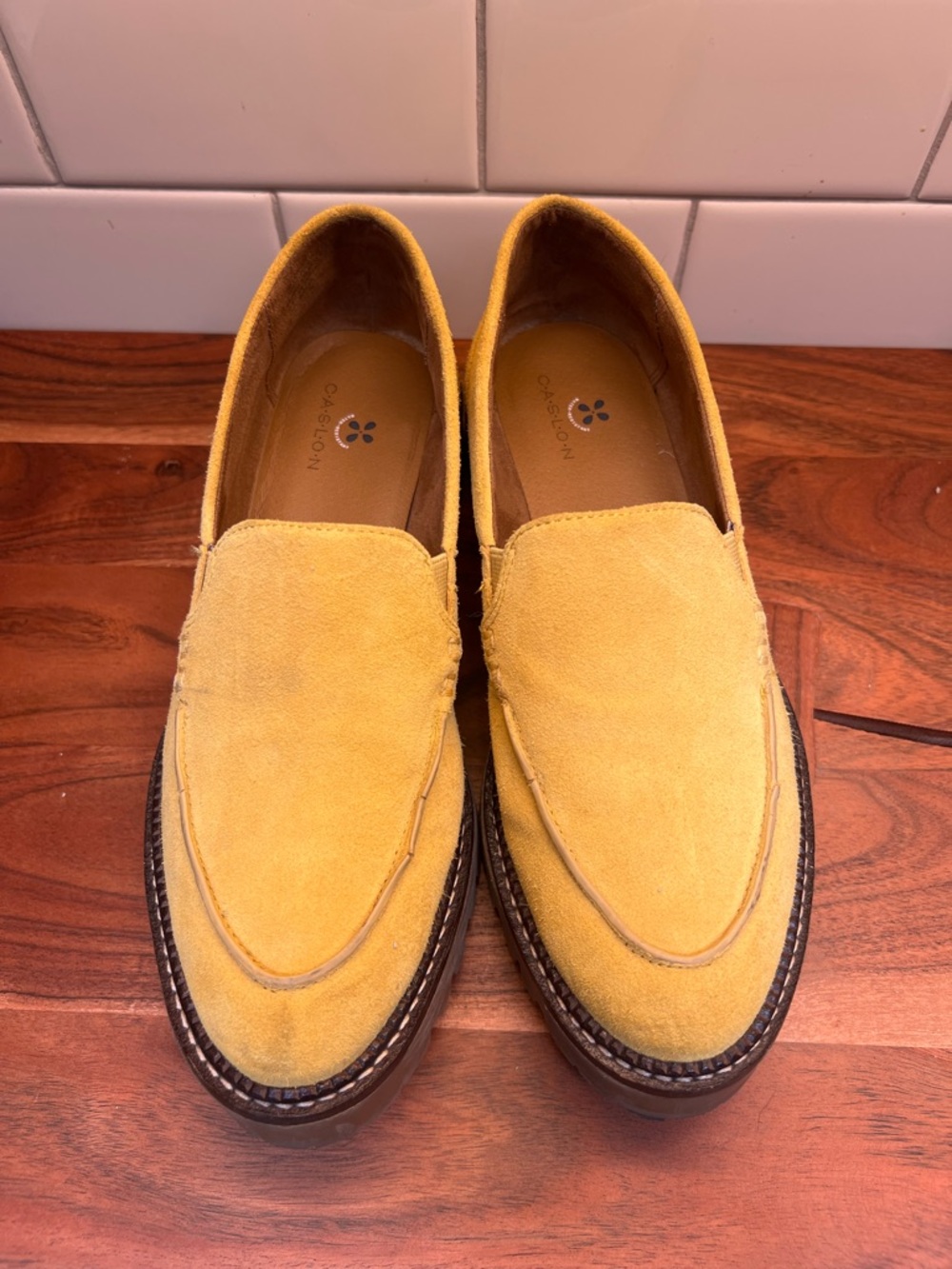 Caslon Millany Loafers in yellow, size 7.5